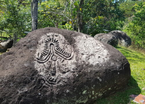Petroglifos o piedras pintada El Nancito